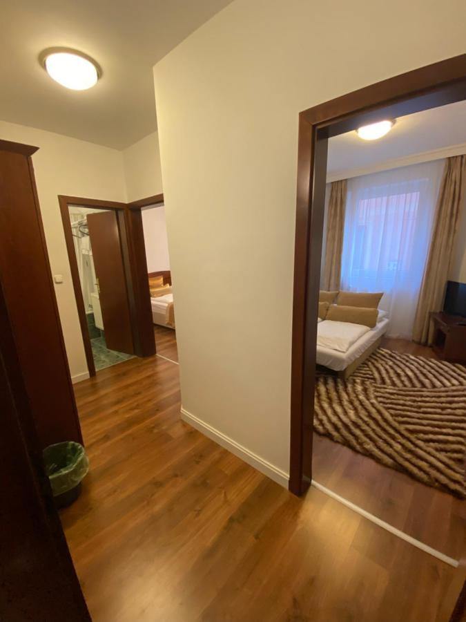 Fonte Hotel Дьор Екстериор снимка