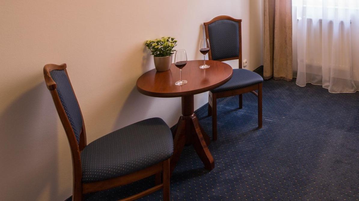 Fonte Hotel Дьор Екстериор снимка