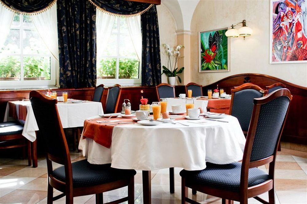 Fonte Hotel Дьор Екстериор снимка